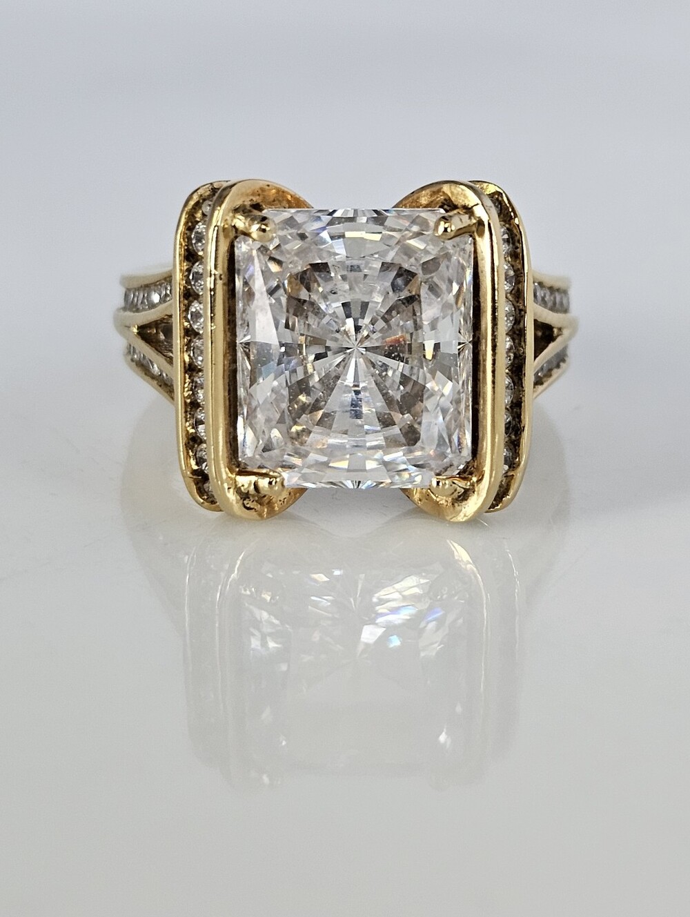 Vintage Victoria Wieck Absolute Diamond Simulant Ring Yellow Gold Vermeil Sz 8!